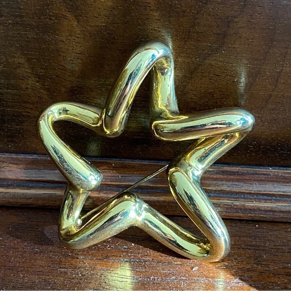 Statement Large Chunky Gold Tone 3D Star ⭐️ Brooch Vintage